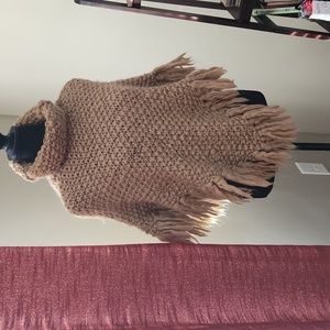 Moda International Poncho